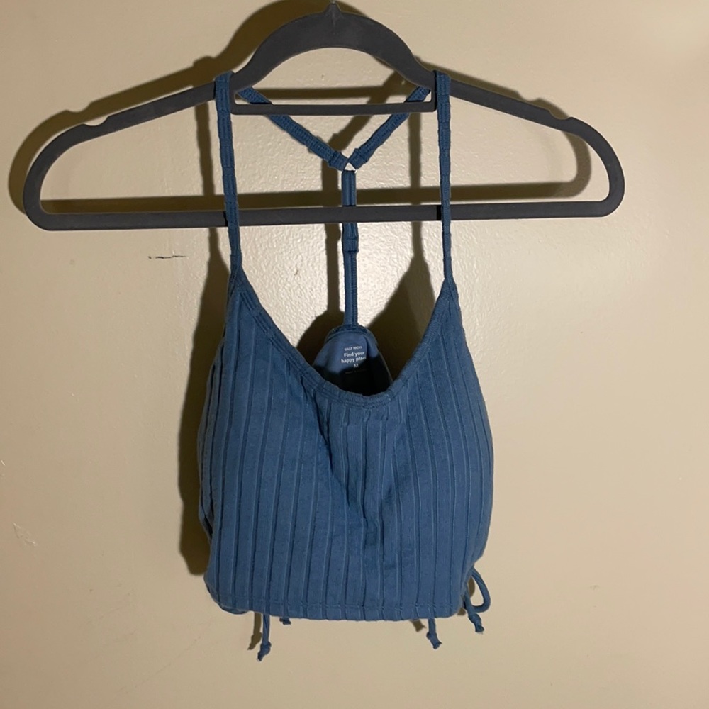 Hollister Gilly hicks crop top